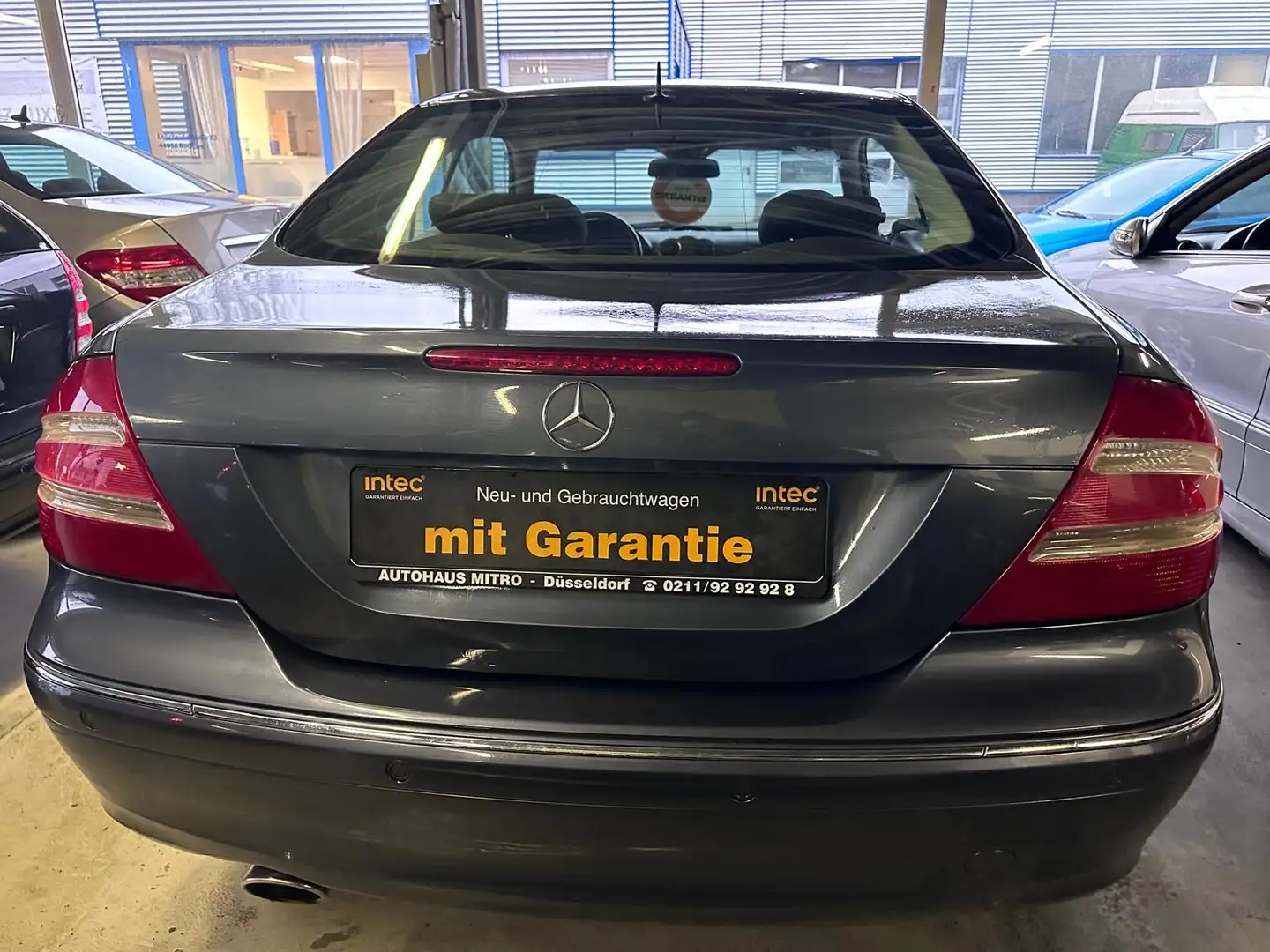 Mercedes-Benz CLK 240 CLK 240 Coupe Grau - 2