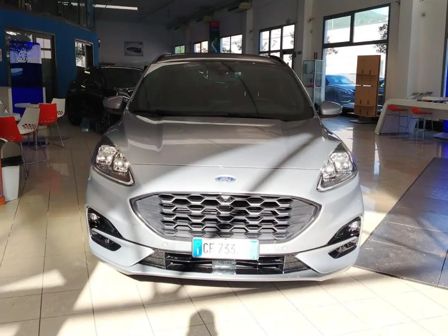 Ford Kuga Kuga 1.5 ecoblue ST-Line X Design 2wd 120cv auto Grigio - 2
