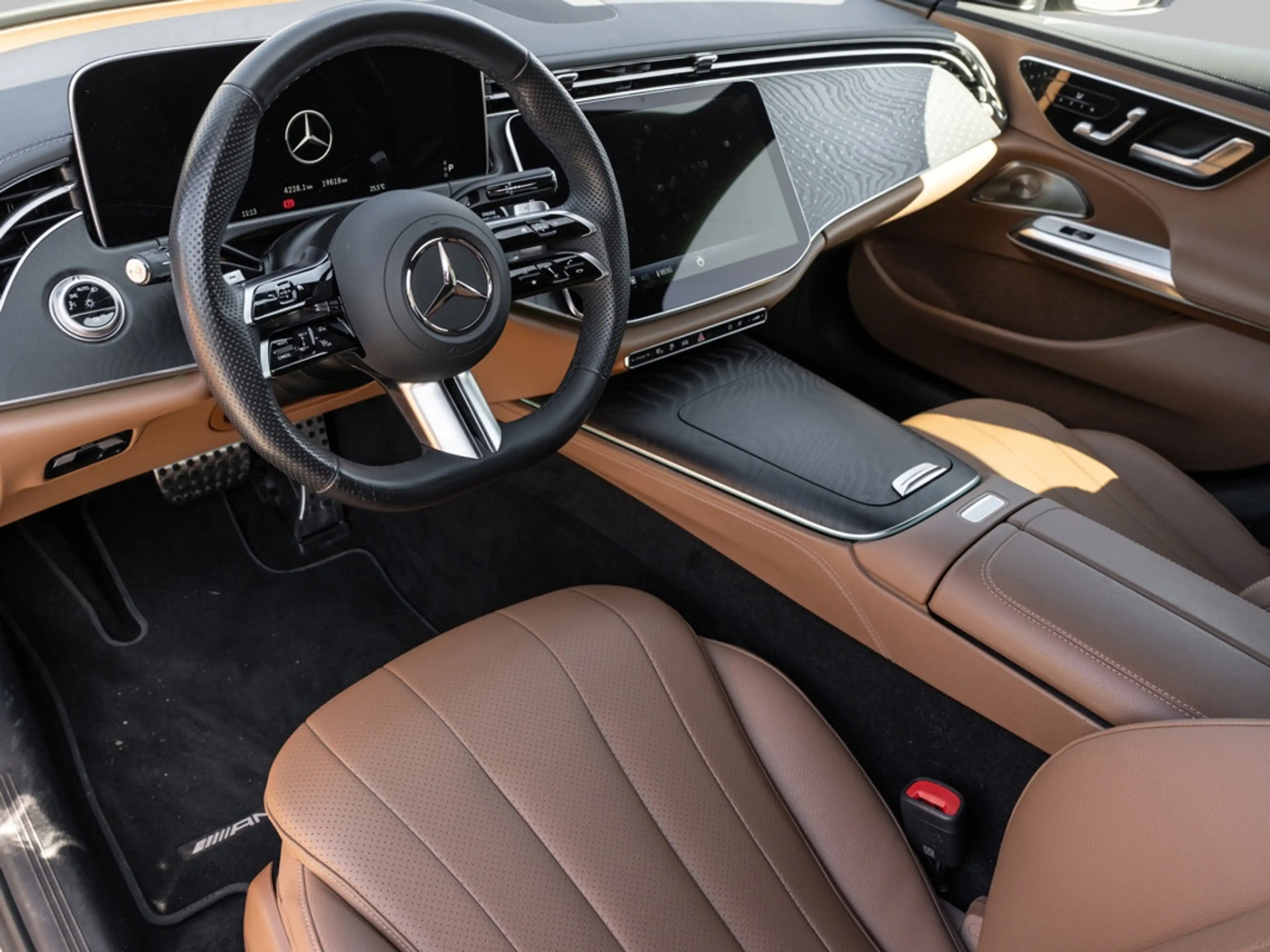 Mercedes-Benz E 300 e , AMG BURM NIGHT MEMO 360 AHK DISTR SPUR — photo 7