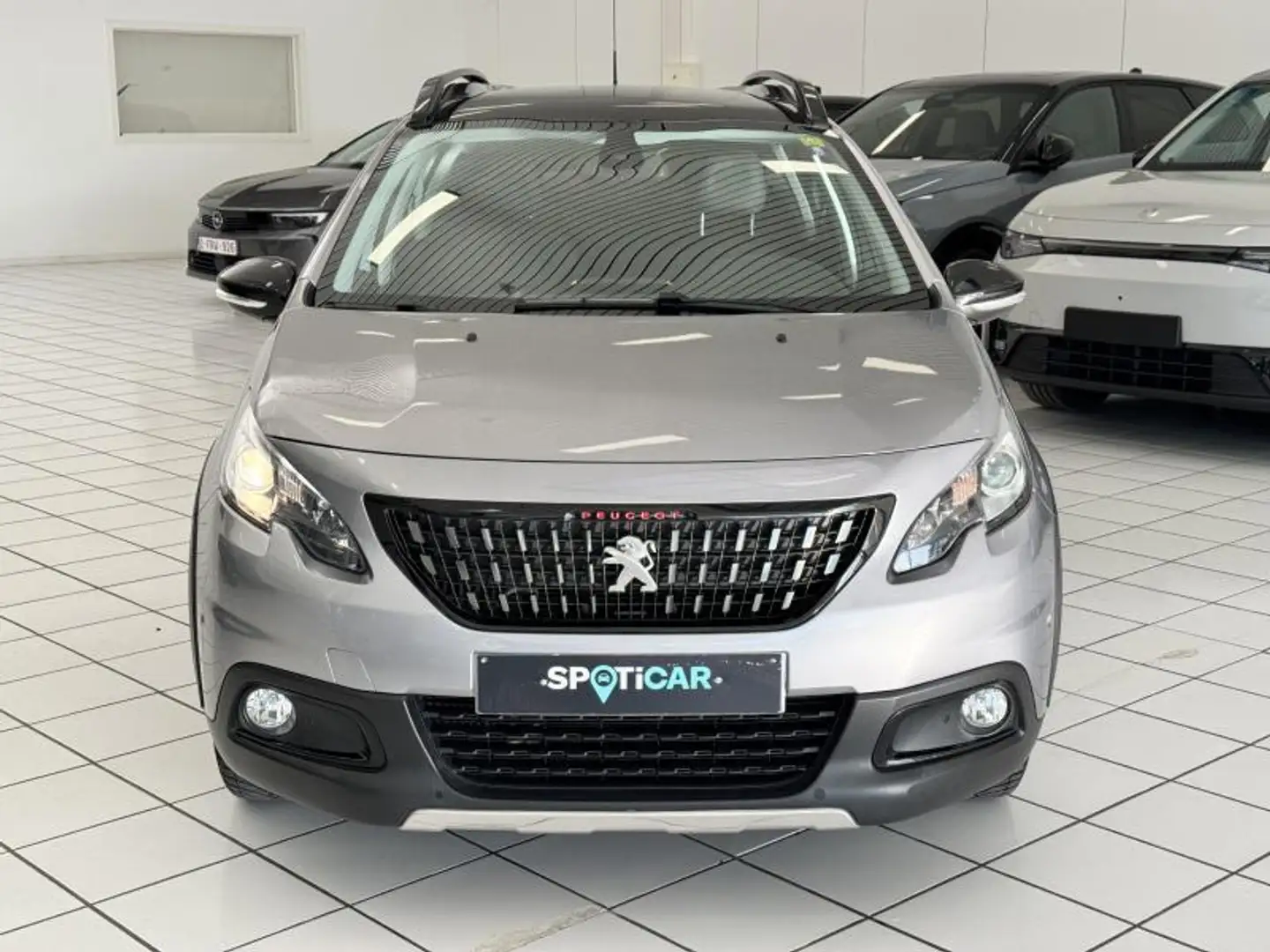 Peugeot 2008 *** GT Line boite Auto *** Gris - 2