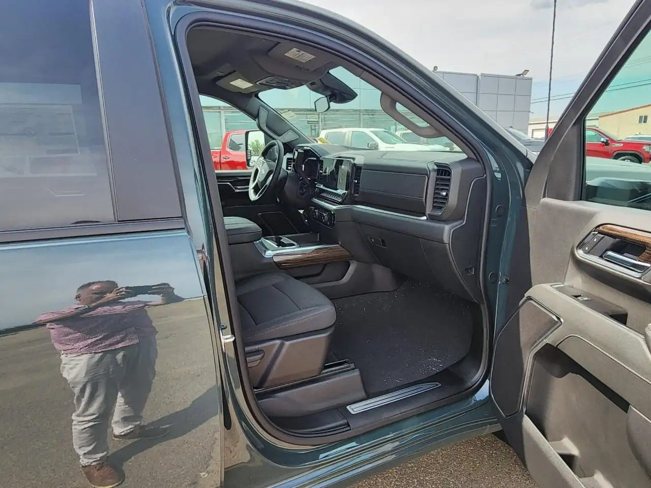 Chevrolet Silverado 3500 photo Chevrolet Silverado 3500