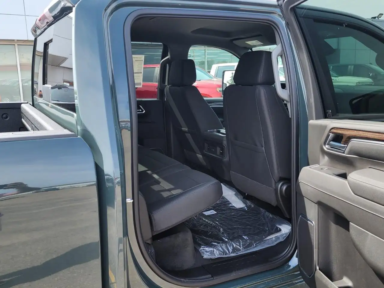 Chevrolet Silverado 3500 photo Chevrolet Silverado 3500