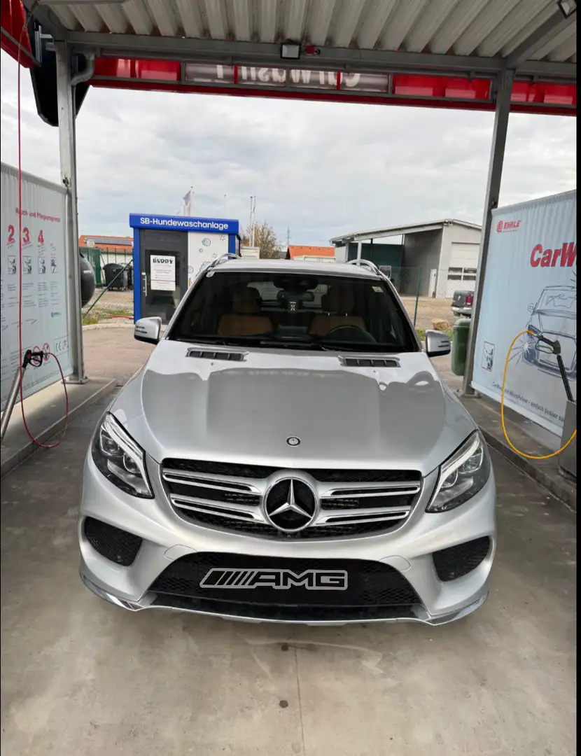 Mercedes-Benz GLE 250 d 4Matic Aut. - 1