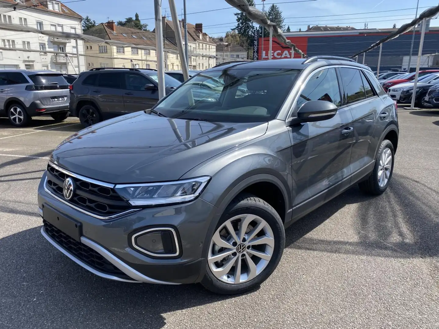 Volkswagen T-Roc (2) 1.5 TSI EVO 150 START/ STOP LIFE DSG7 CAMERA / Gris - 1