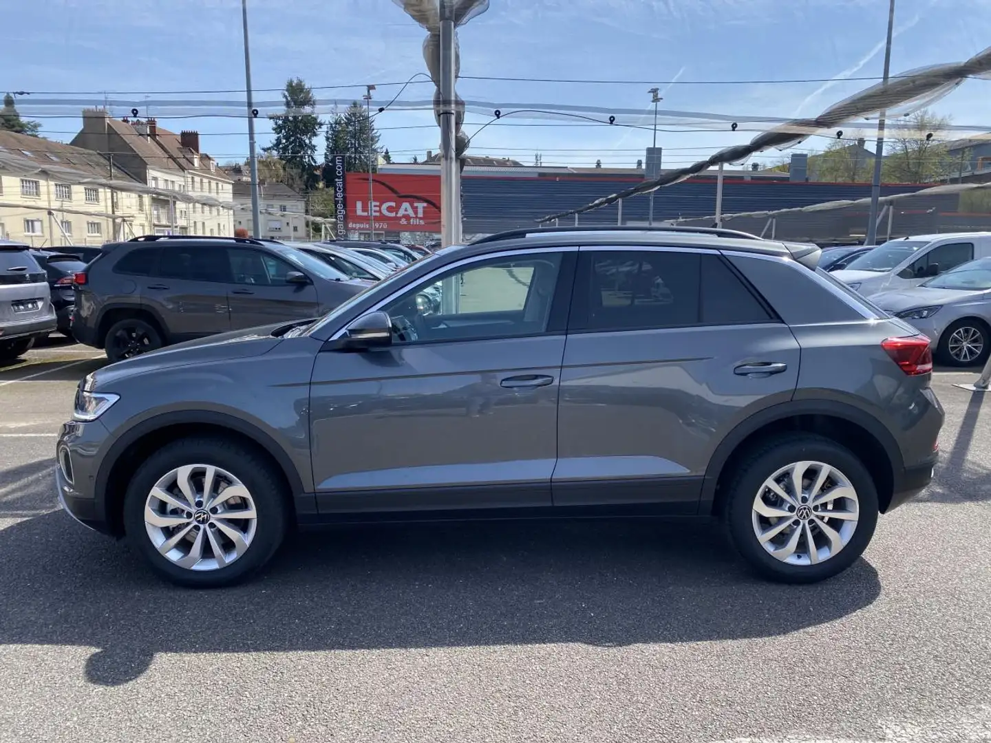 Volkswagen T-Roc (2) 1.5 TSI EVO 150 START/ STOP LIFE DSG7 CAMERA / Gris - 2