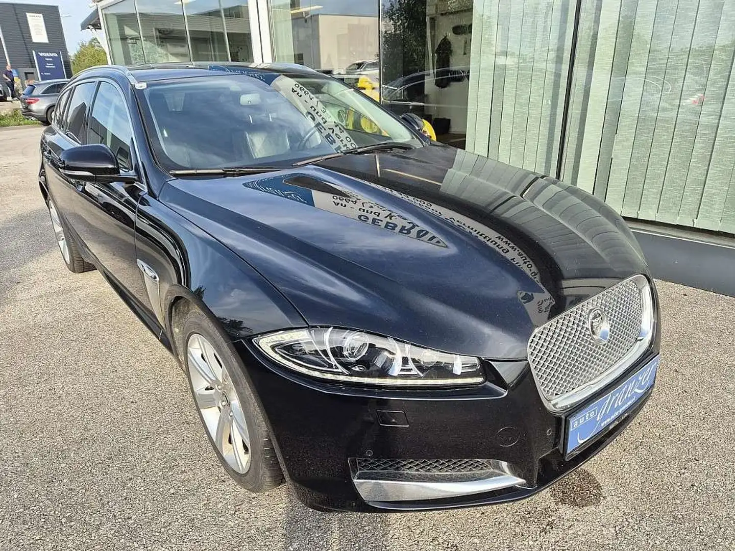 Jaguar XF Sportbrake 3,0 Luxury Schwarz - 2