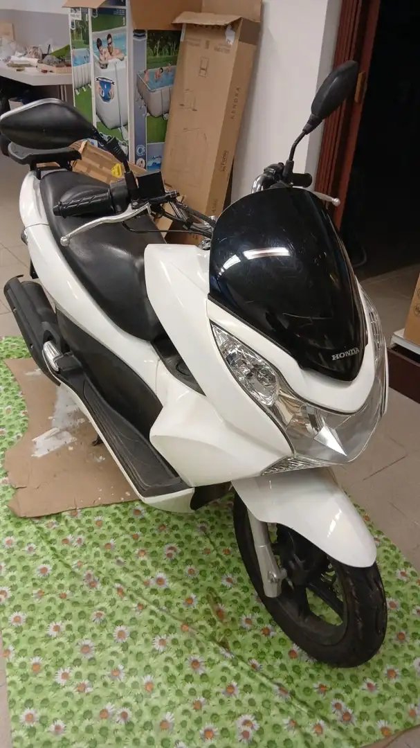 Honda PCX 125 White - 2