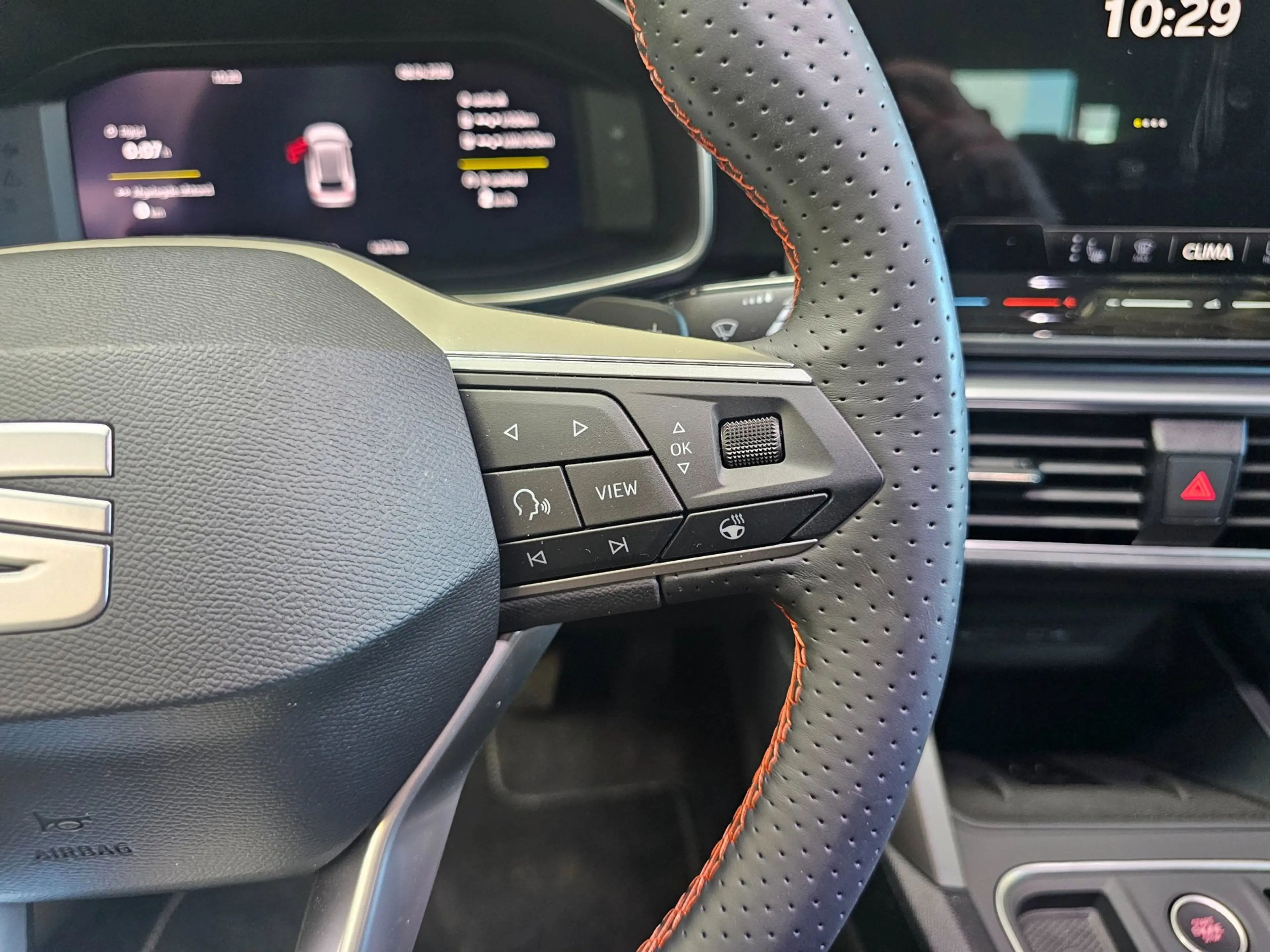 SEAT Leon e-Hybrid Sportstourer 1.5 TSI FR Business | All-in | ACC | — photo 17