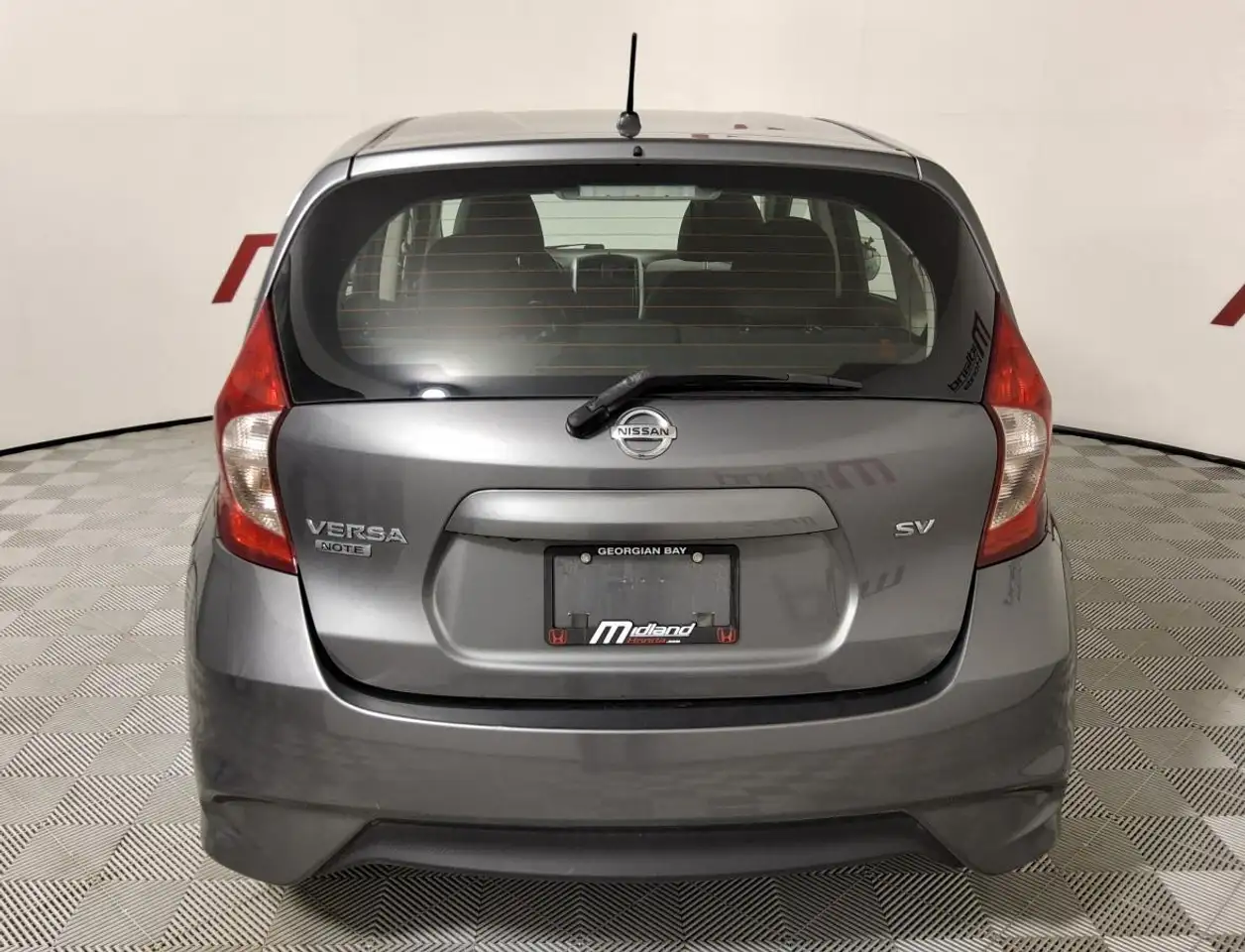 Nissan Note fotografie Nissan Note