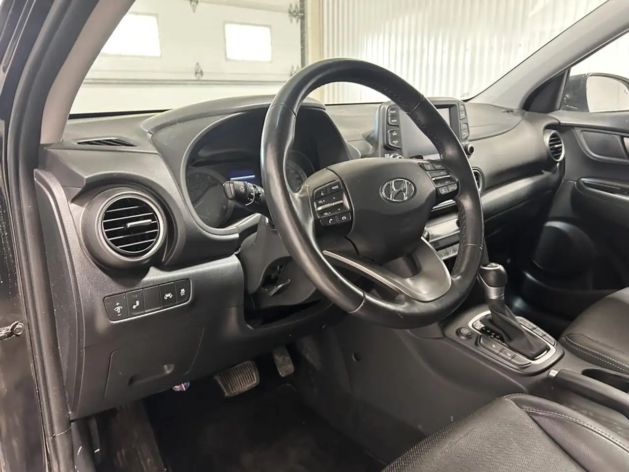 Hyundai KONA снимка Hyundai KONA