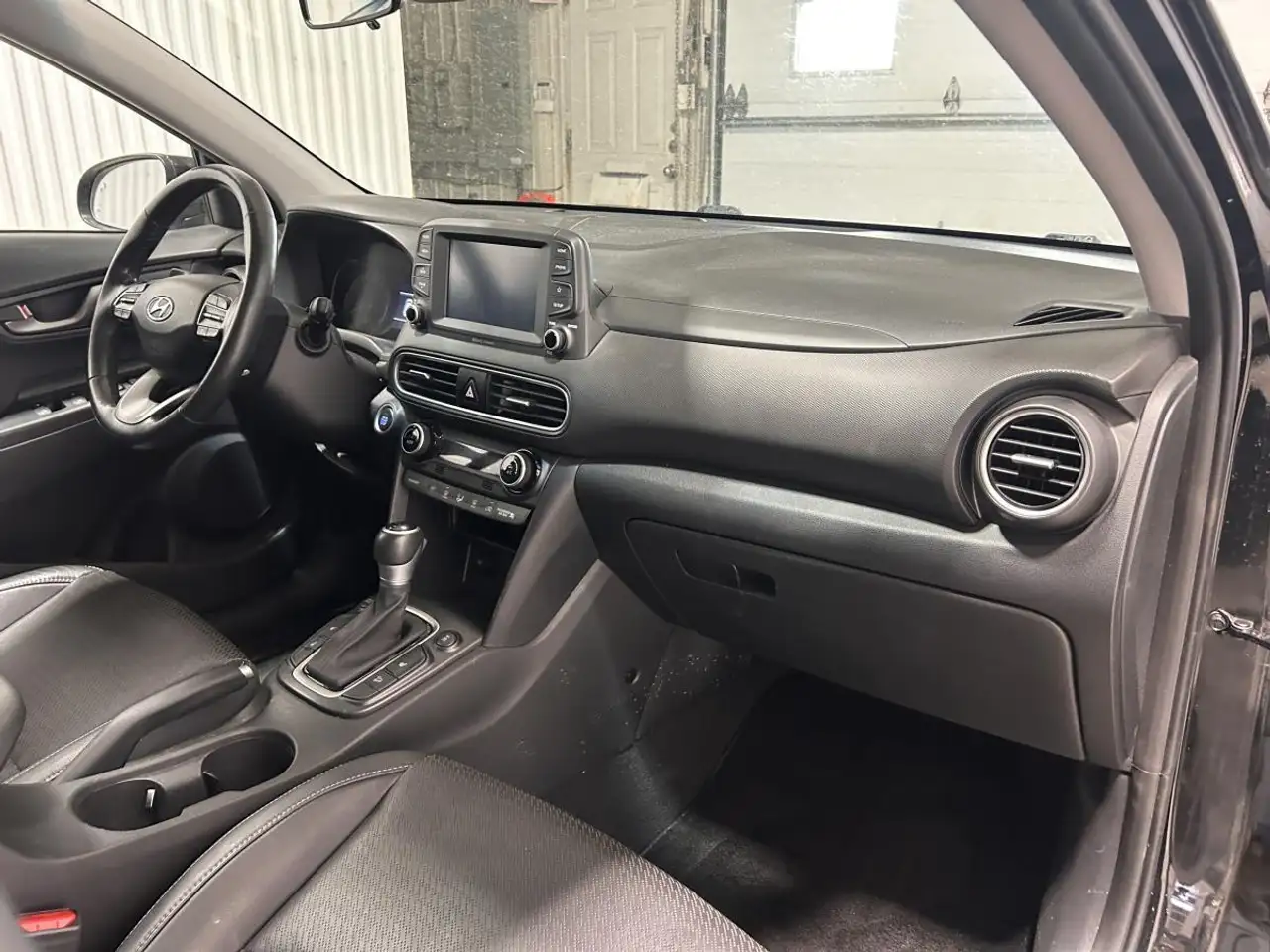 Hyundai KONA снимка Hyundai KONA
