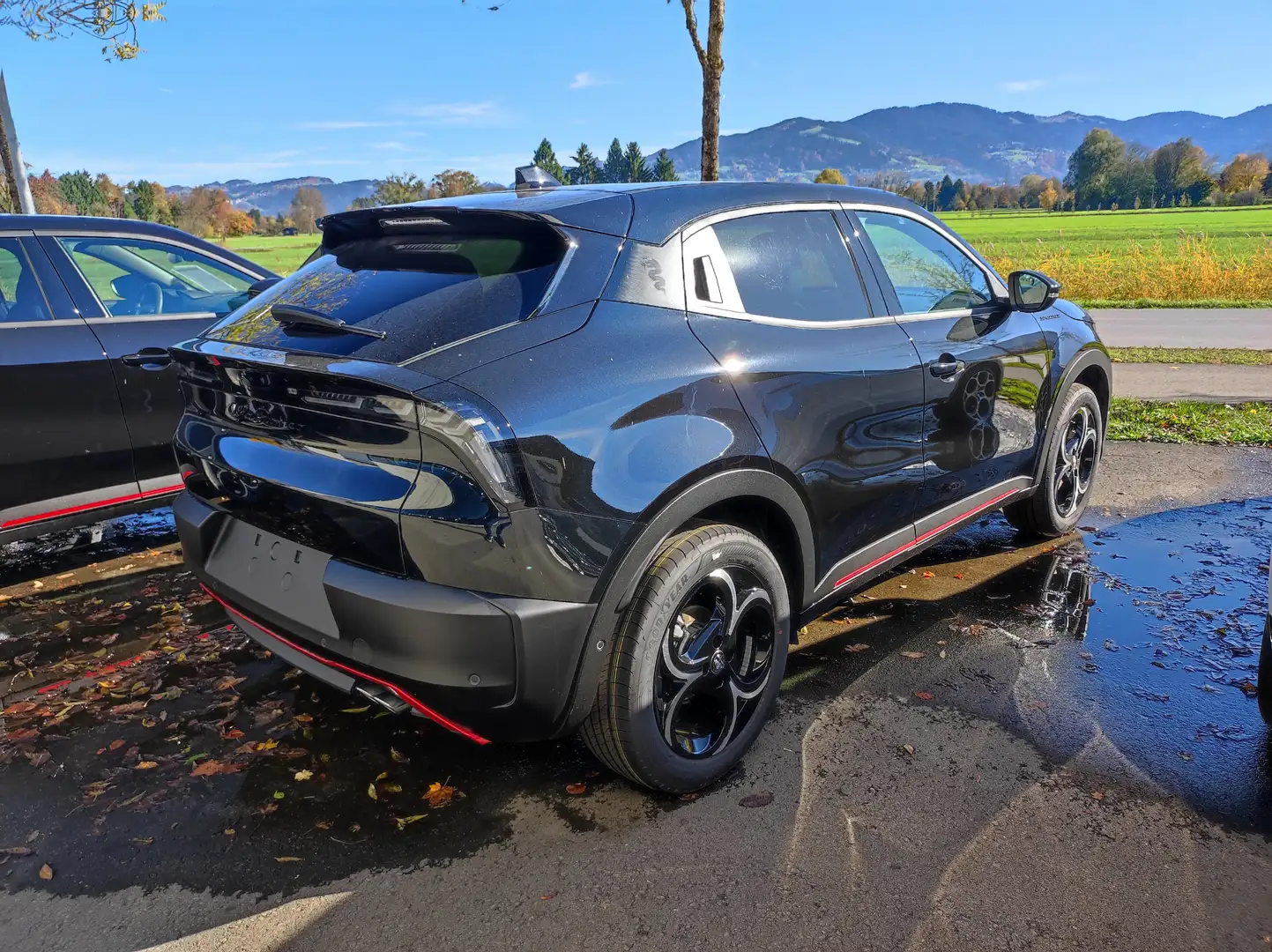 Alfa Romeo Junior Ibrida Speciale 1.2 MHEV e-DCT6 Schwarz - 2