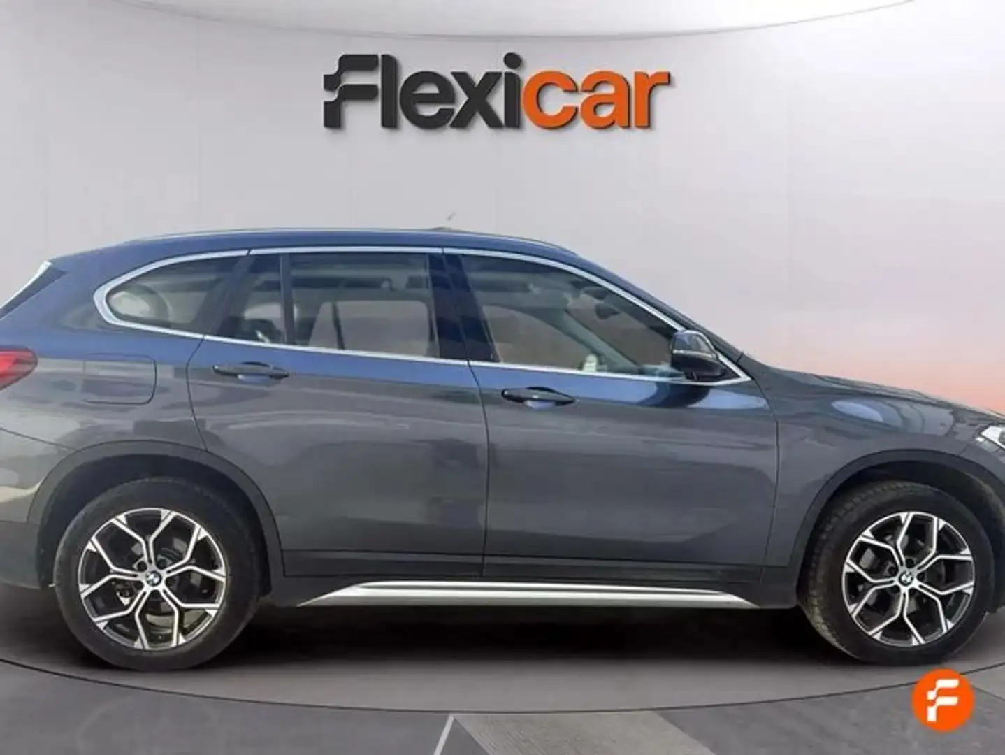 BMW X1 sDrive 18dA Gris - 2