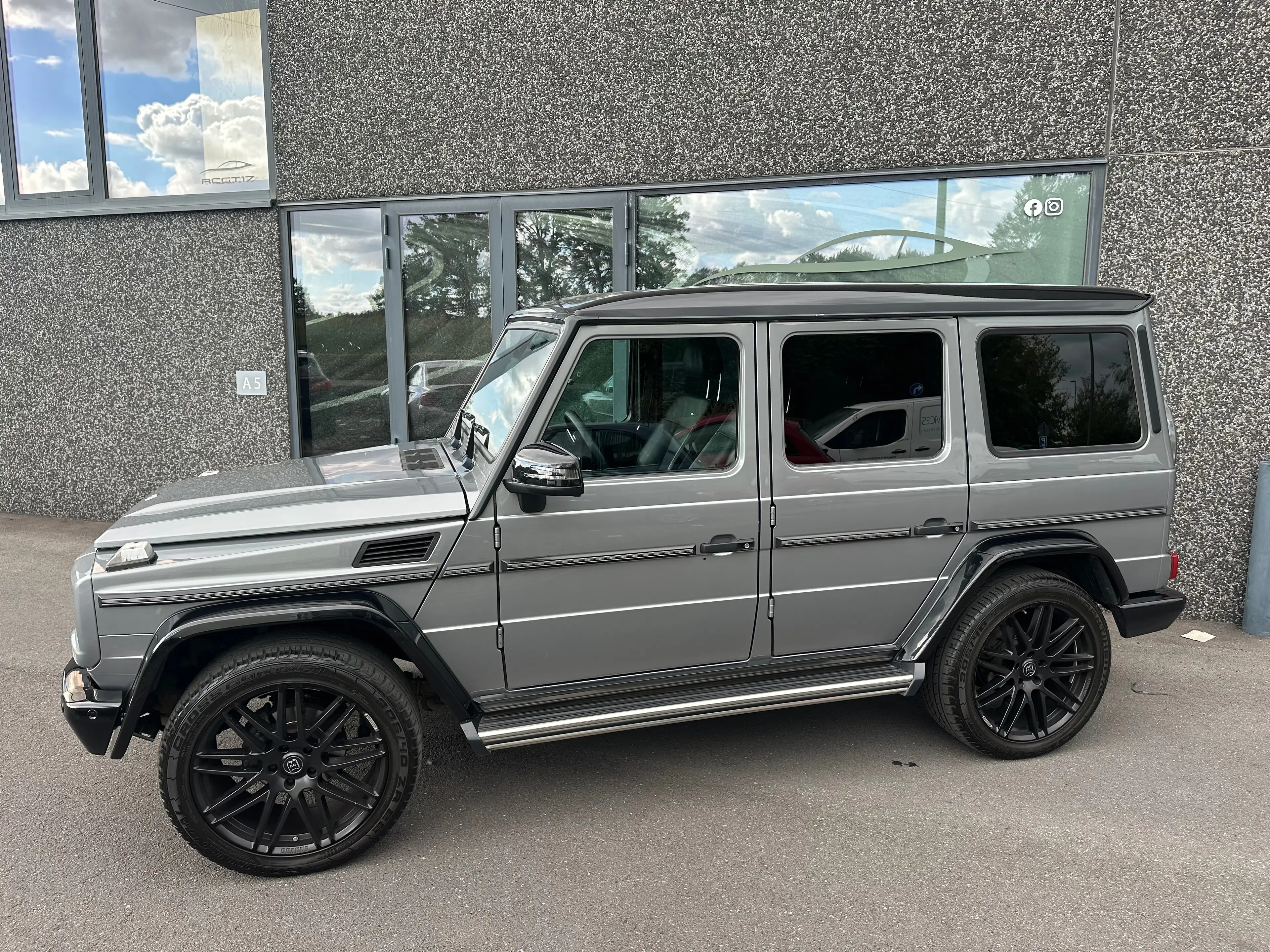 Mercedes-Benz G 350 G 350 CDI BlueTEC Break LWB BRABUS LIMITED EDITION DESIGNO — photo 4