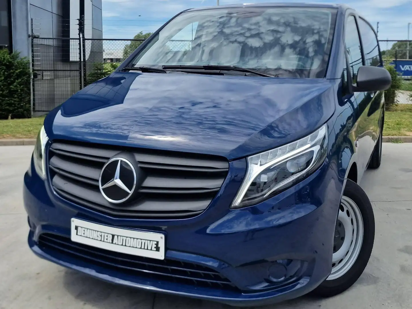 MERCEDES-BENZ Vito