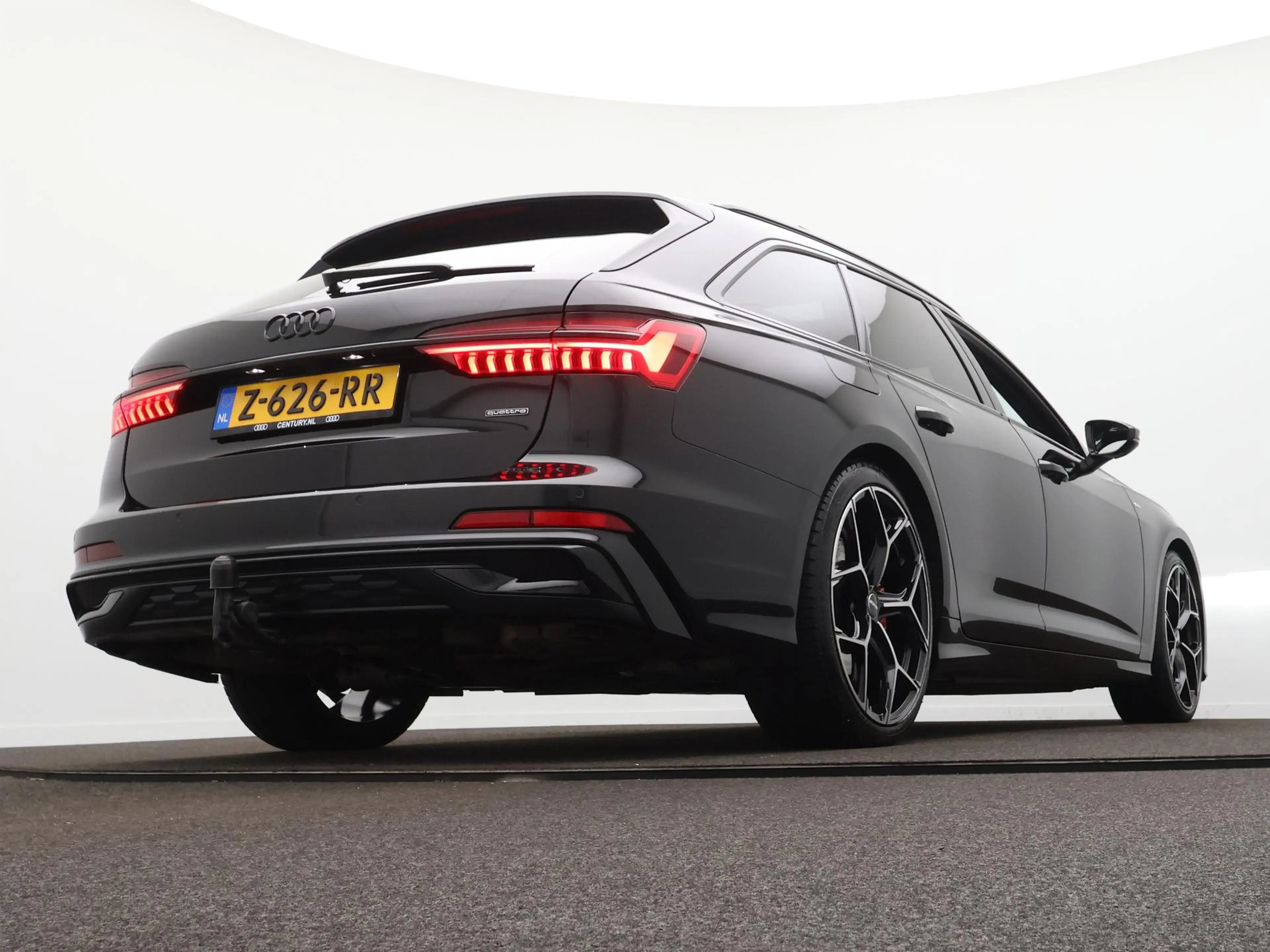 Audi A6 Avant 50 TFSI e quattro S edition Competition | Pa — photo 11