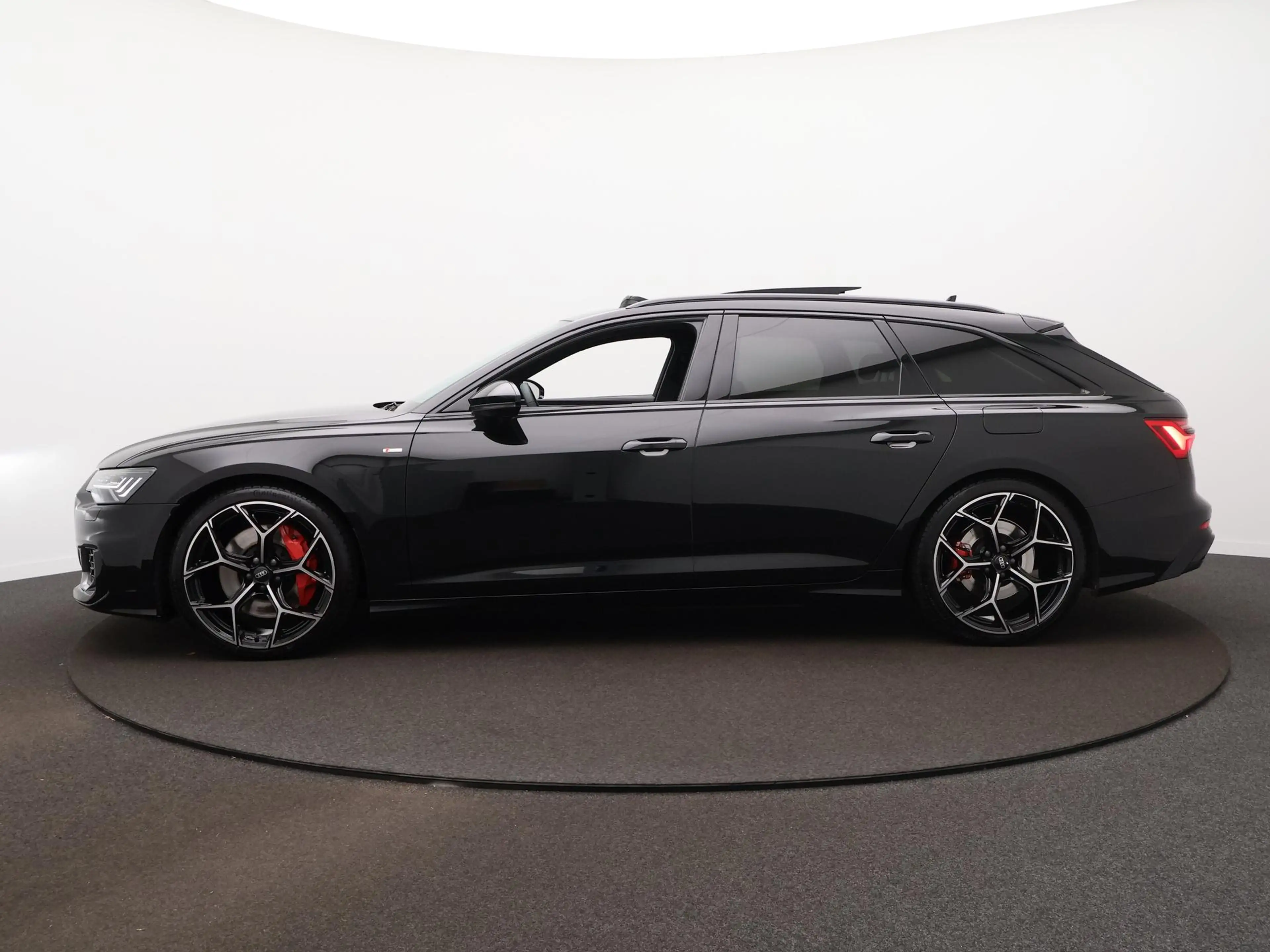 Audi A6 Avant 50 TFSI e quattro S edition Competition | Pa — photo 9
