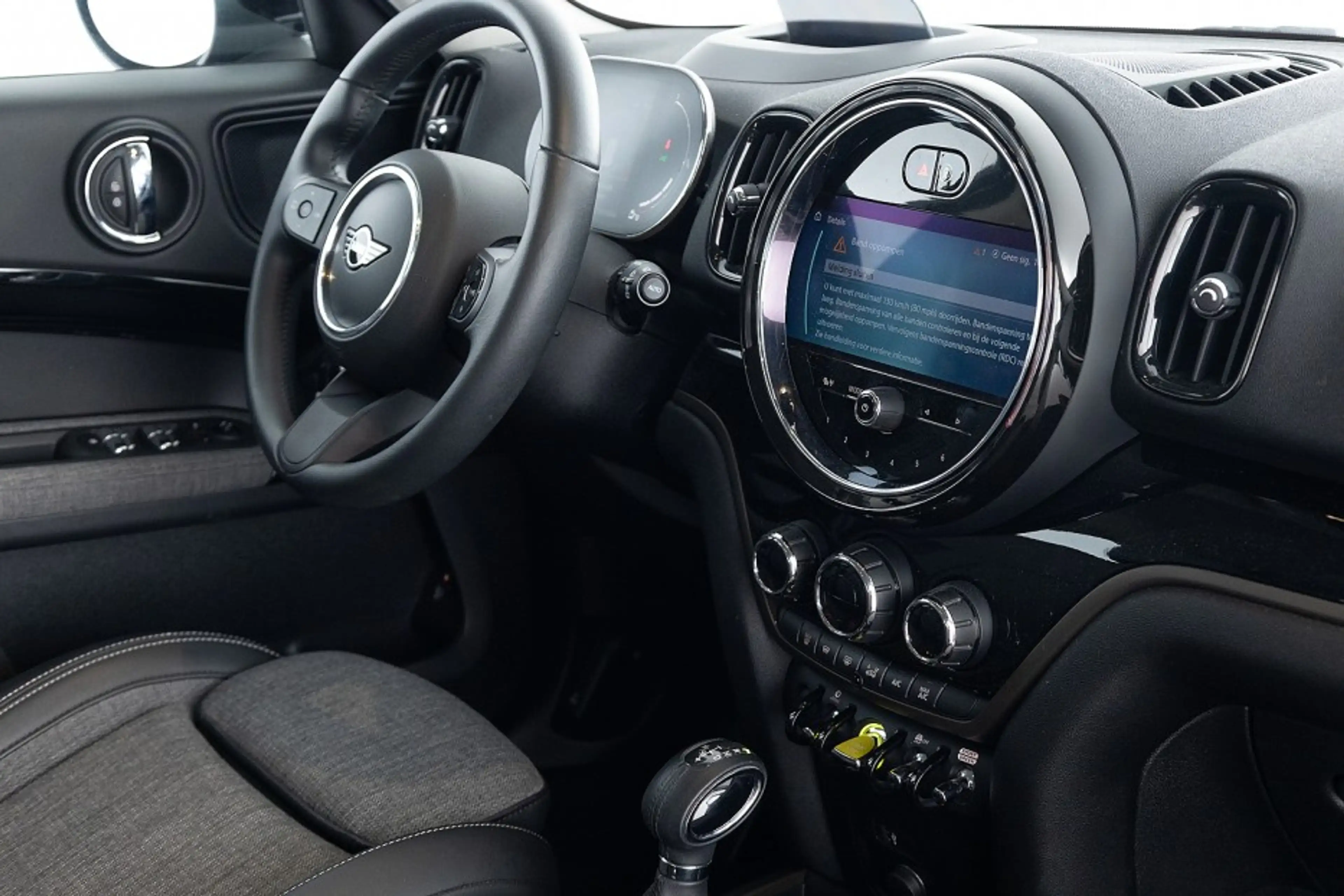 MINI Cooper SE Countryman 1.5 ALL4 | Half LEDER | Head-Up | CAMERA | Full LE — photo 3