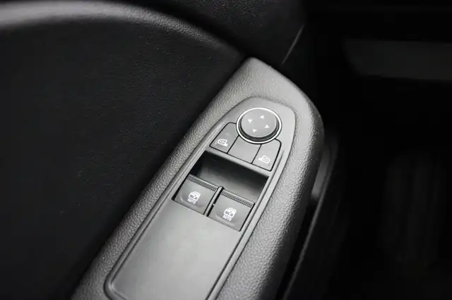 Renault Clio view 28