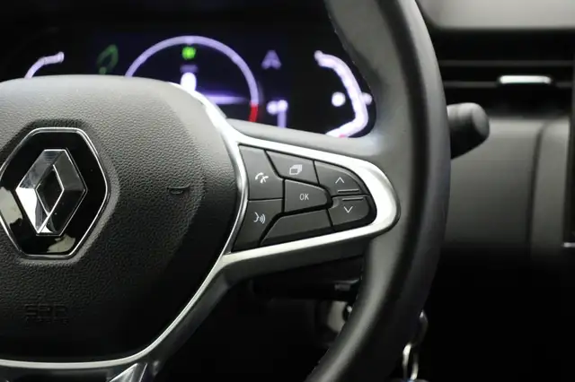 Renault Clio view 21