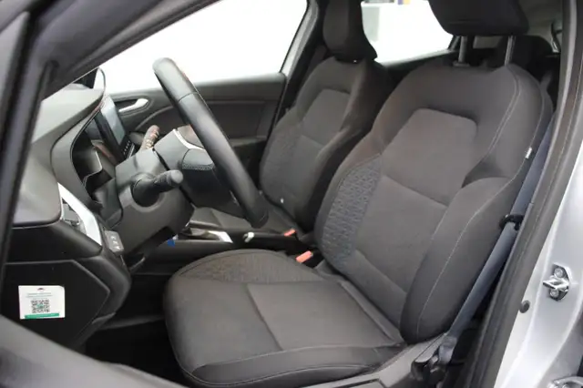 Renault Clio view 8