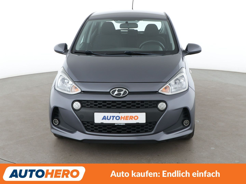 Hyundai i10 1.2 YES! *TEMPO*SHZ*ALU*KLIMA* — photo 9