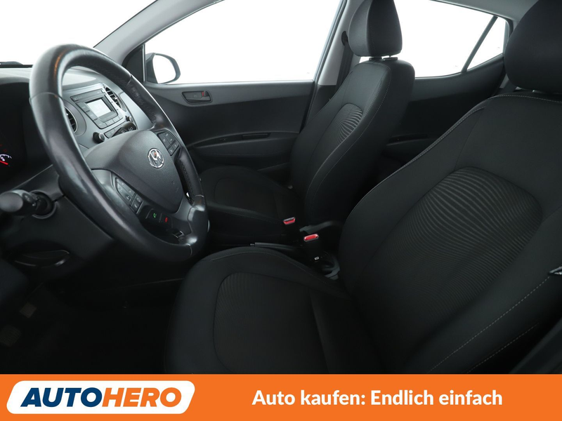 Hyundai i10 1.2 YES! *TEMPO*SHZ*ALU*KLIMA* — photo 10