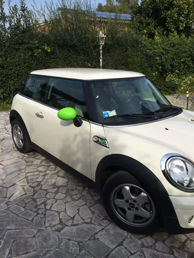 MINI One Beige - 2