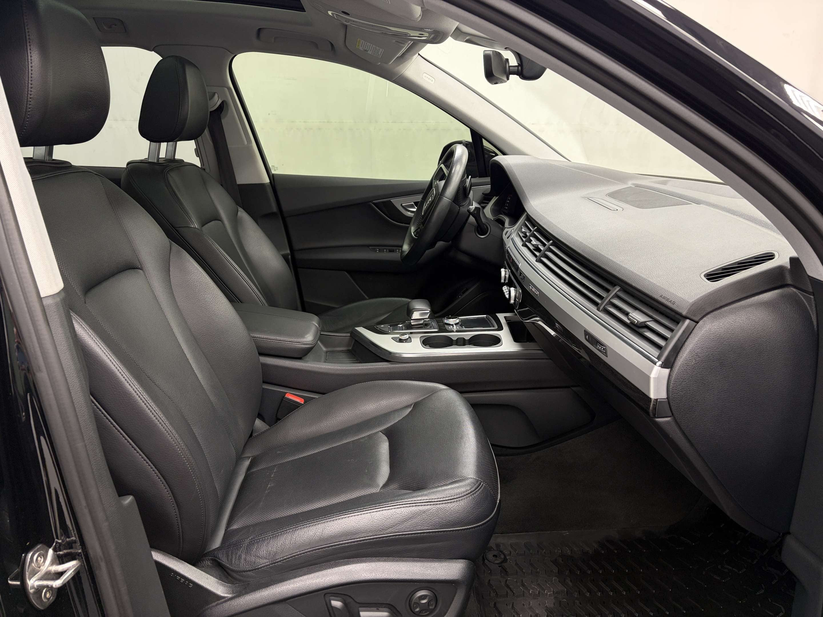 2019 Audi Q7 PROGRESSIV 55, 3.0L, TOIT PANO, SIEGES CHAUFFANTS 3,000 cc 6 cyl thumb 36