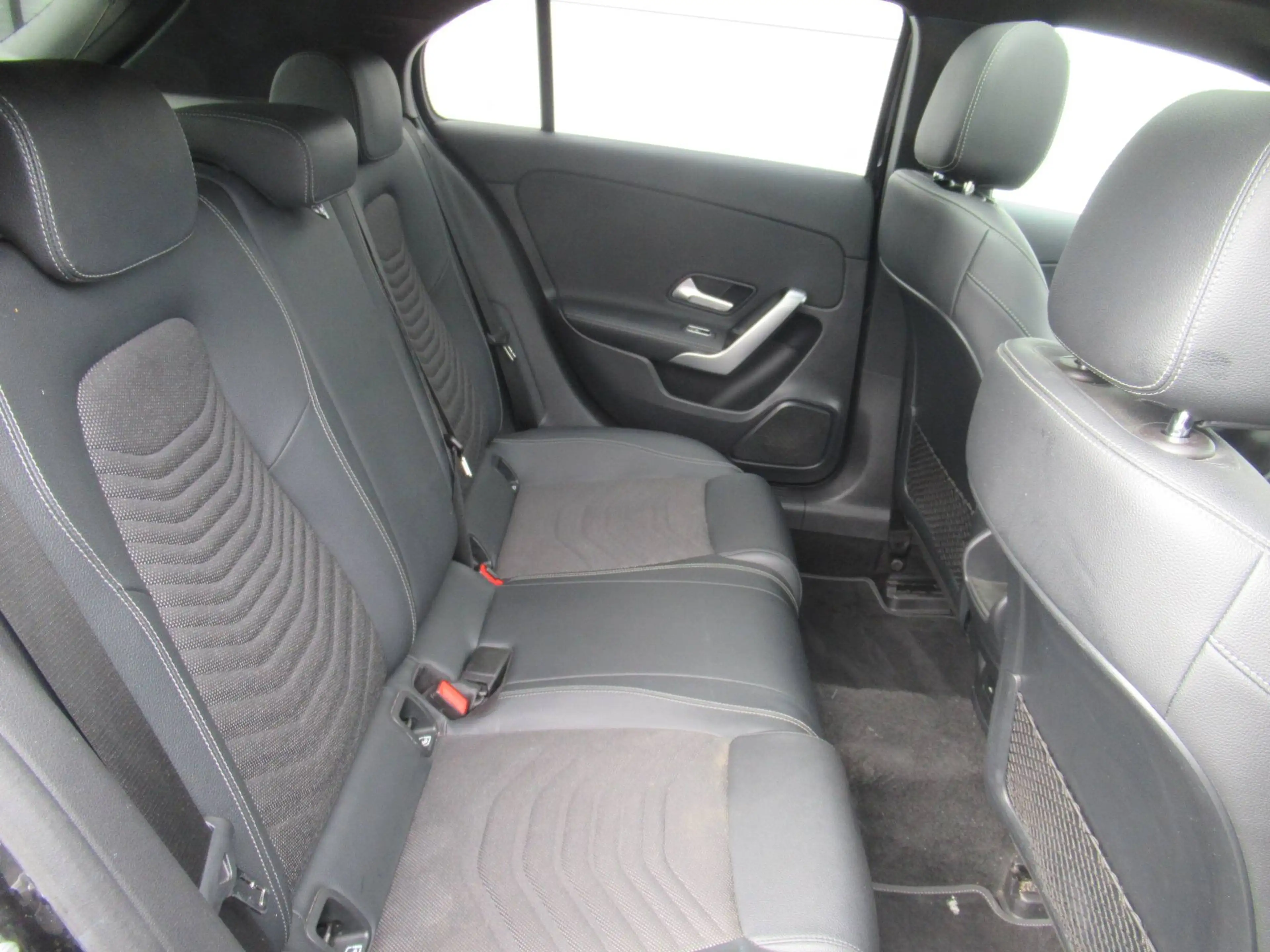 Mercedes-Benz A 180 d Aut. /€18.999 netto / Pano / 1/2 Leder / Navi / Camera / ... — photo 11