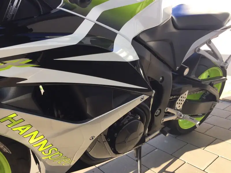 Honda CBR 600 - foto 3