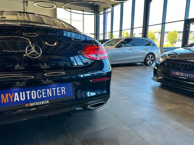 Mercedes-Benz C-Class view 26
