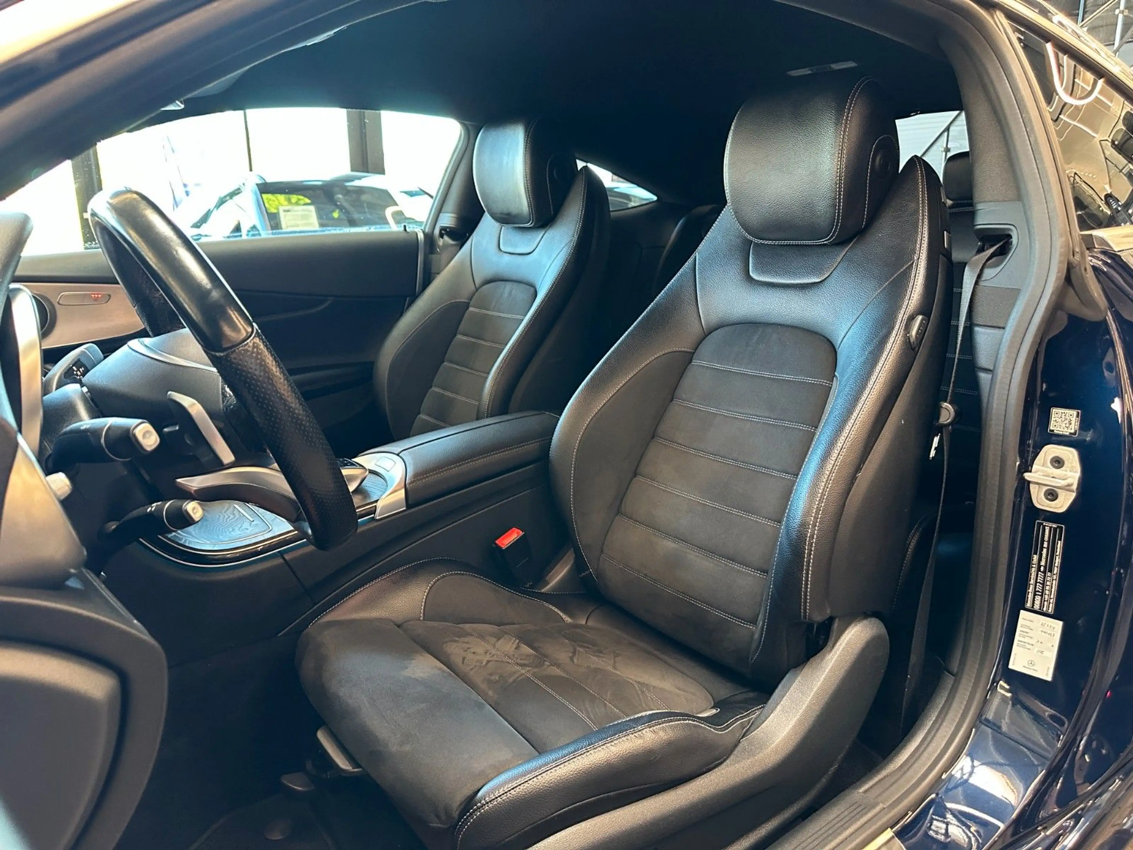 Mercedes-Benz C 250 *AMG LINE*NAV*SitzHZ*2-ZONEN*AMG*LED* — photo 7
