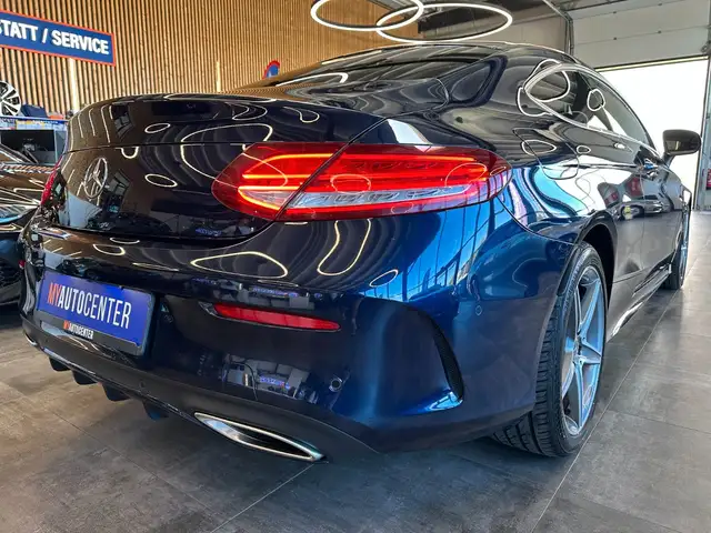 Mercedes-Benz C-Class view 2