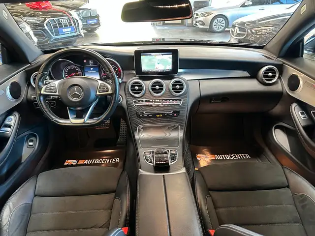 Mercedes-Benz C-Class view 8