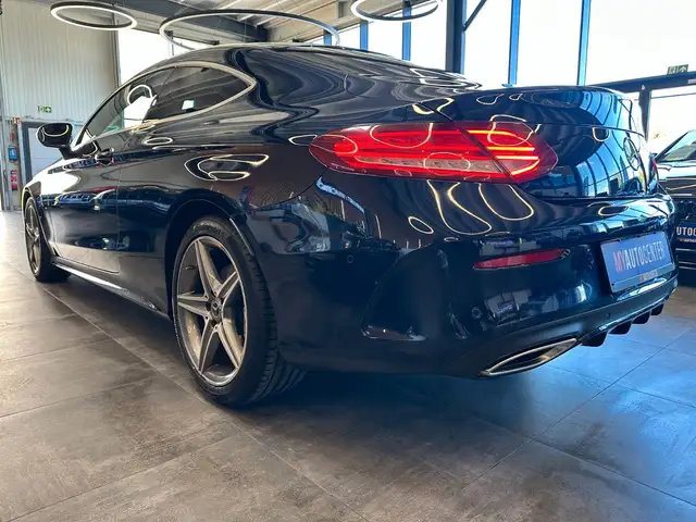 Mercedes-Benz C-Class view 24