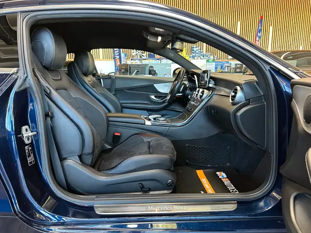 Mercedes-Benz C-Class view 30