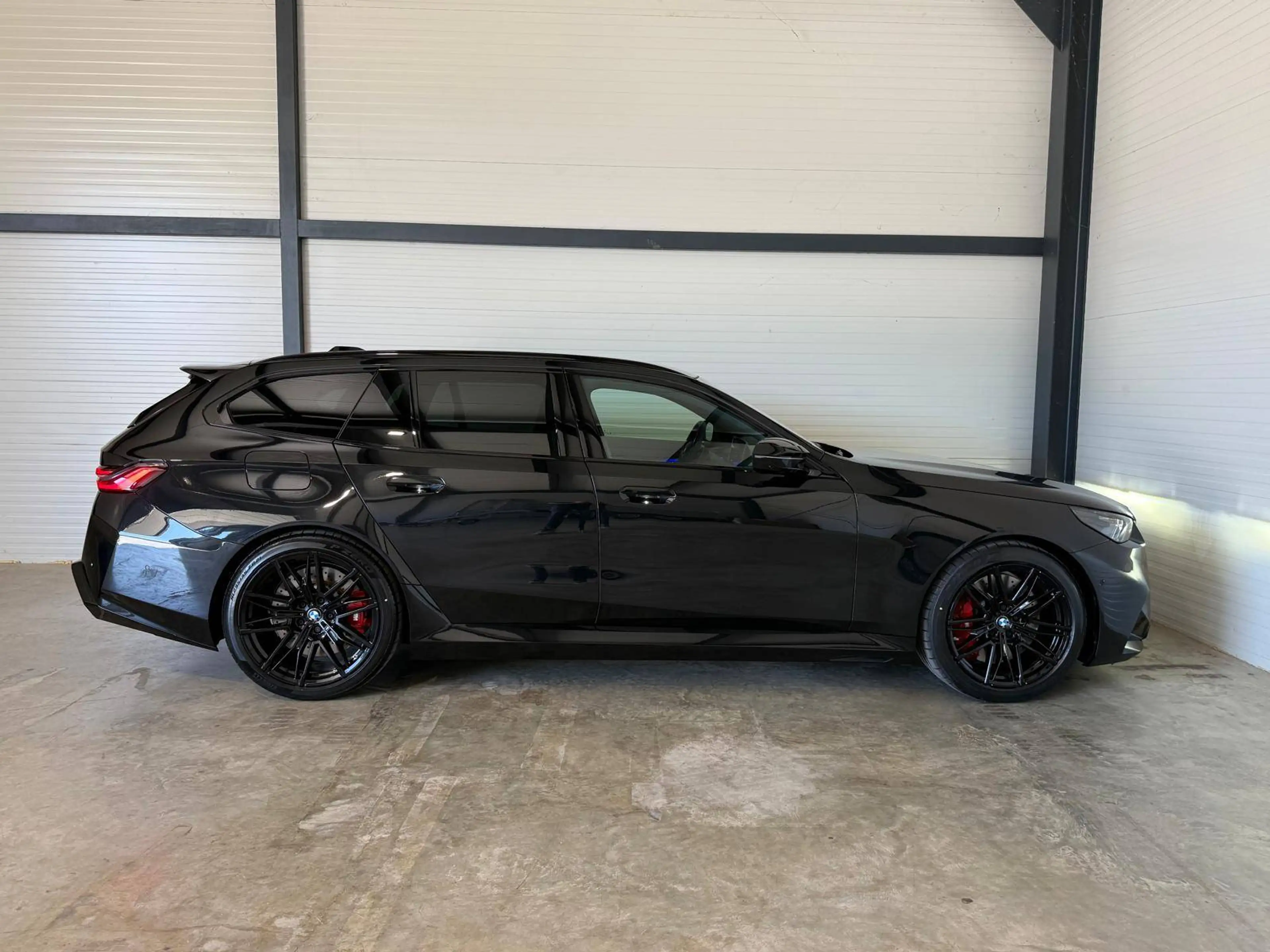 BMW M5 M5 TOURING / COMFORT / AHK / PANO / ICONIC / 21" — photo 6