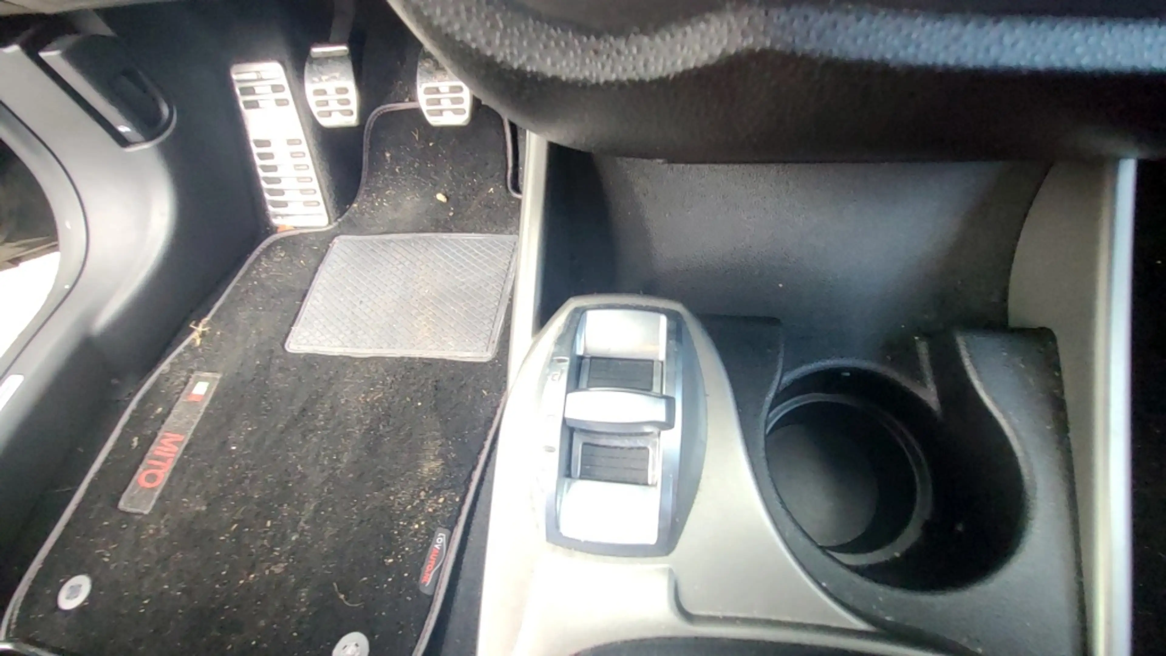 Alfa Romeo MiTo 0.9 T. Air ECO Super — photo 15