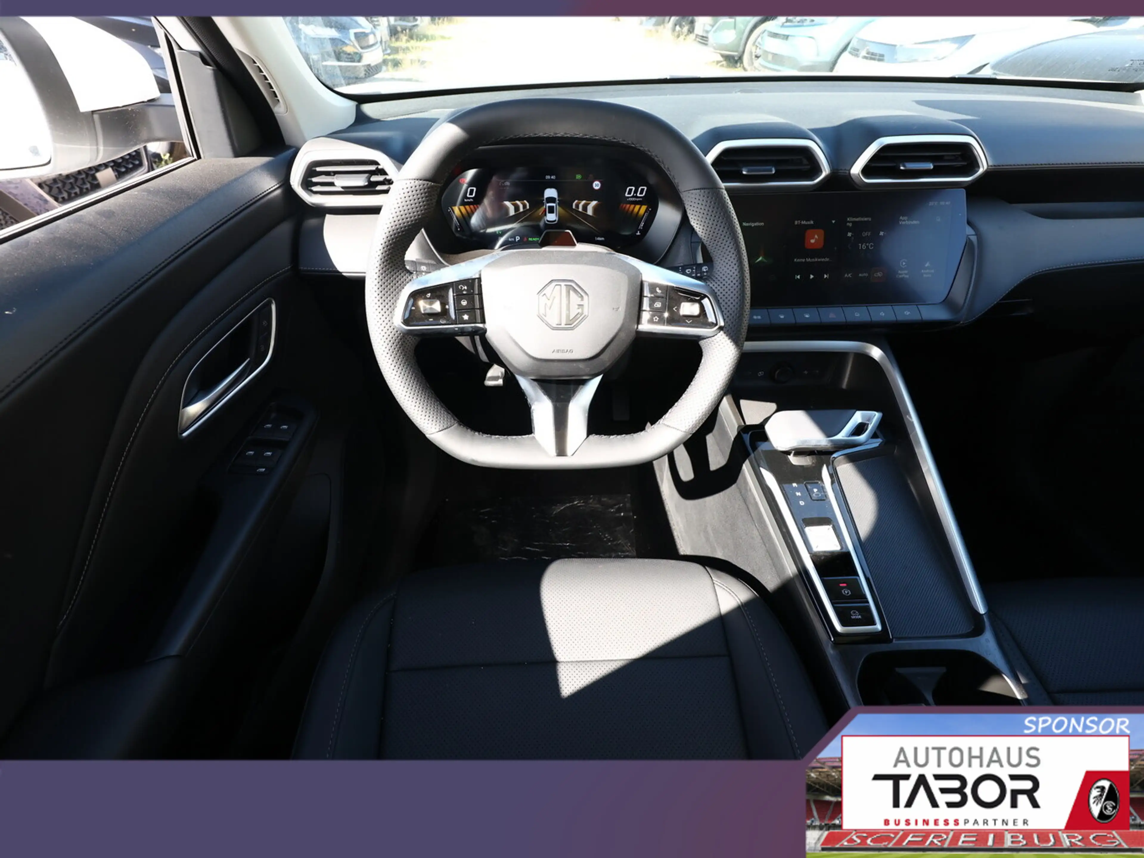 MG ZS Hybrid+ Luxury Pano ACC 360Kam Nav UVP-25%* — photo 7
