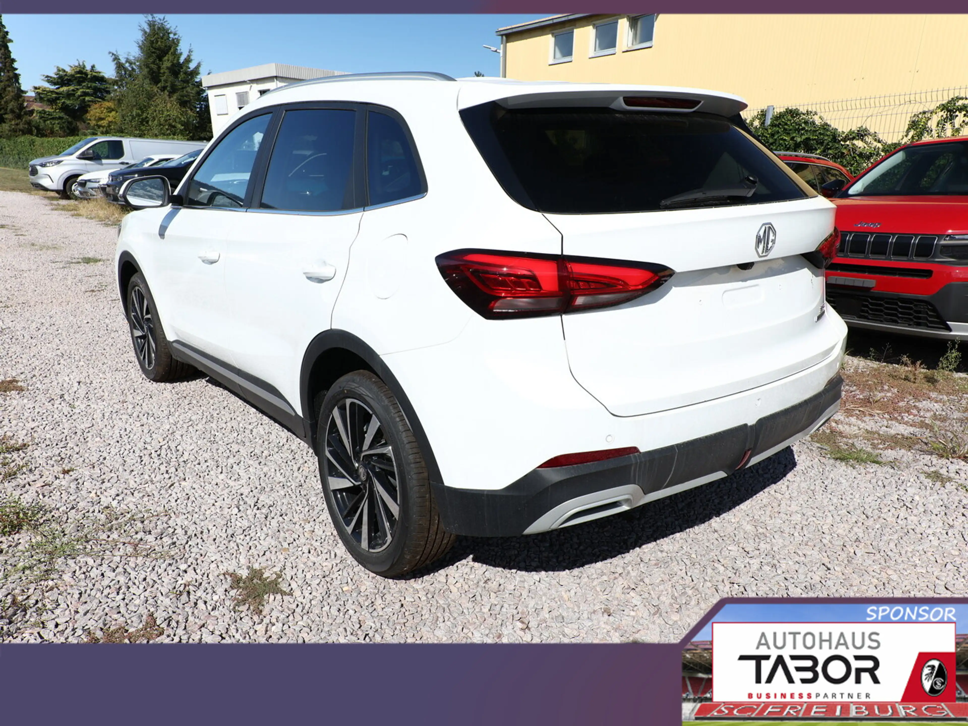 MG ZS Hybrid+ Luxury Pano ACC 360Kam Nav UVP-25%* — photo 4
