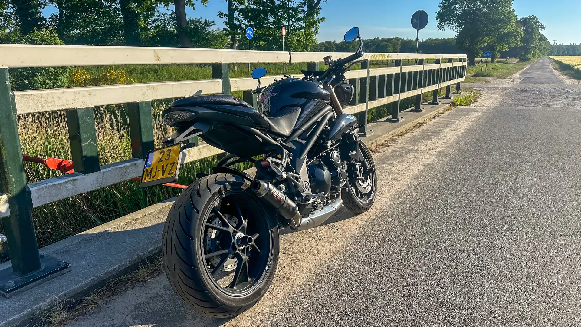 Triumph Speed Triple 1050 - 2