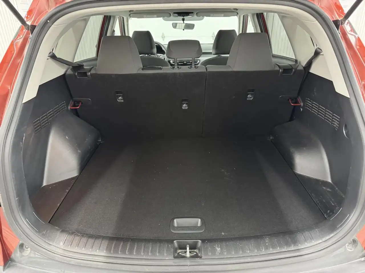 Kia Seltos снимка Kia Seltos