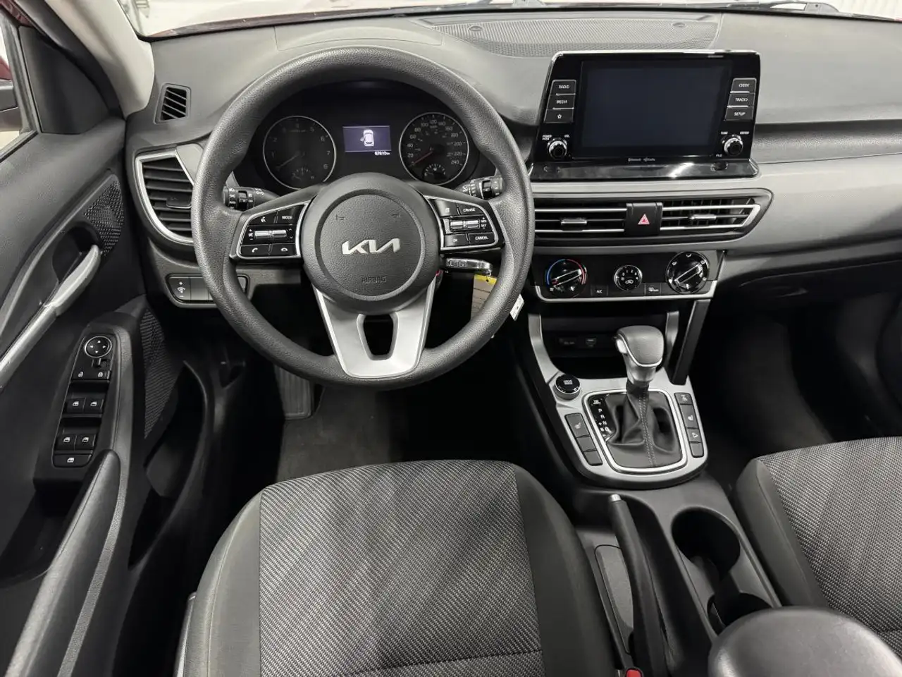 Kia Seltos снимка Kia Seltos