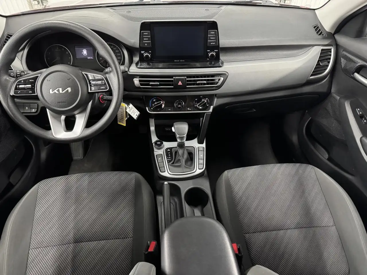 Kia Seltos снимка Kia Seltos