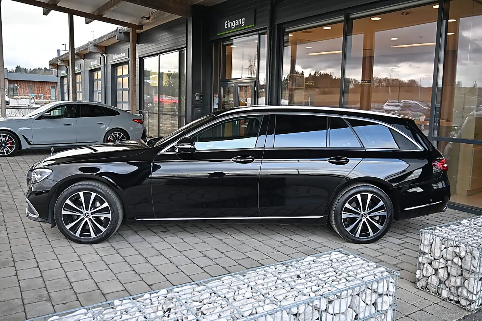 Mercedes-Benz E 300 de PHEV T 4Matic Exclusive Aut. ACC, AHK elektr... Schwarz - 2
