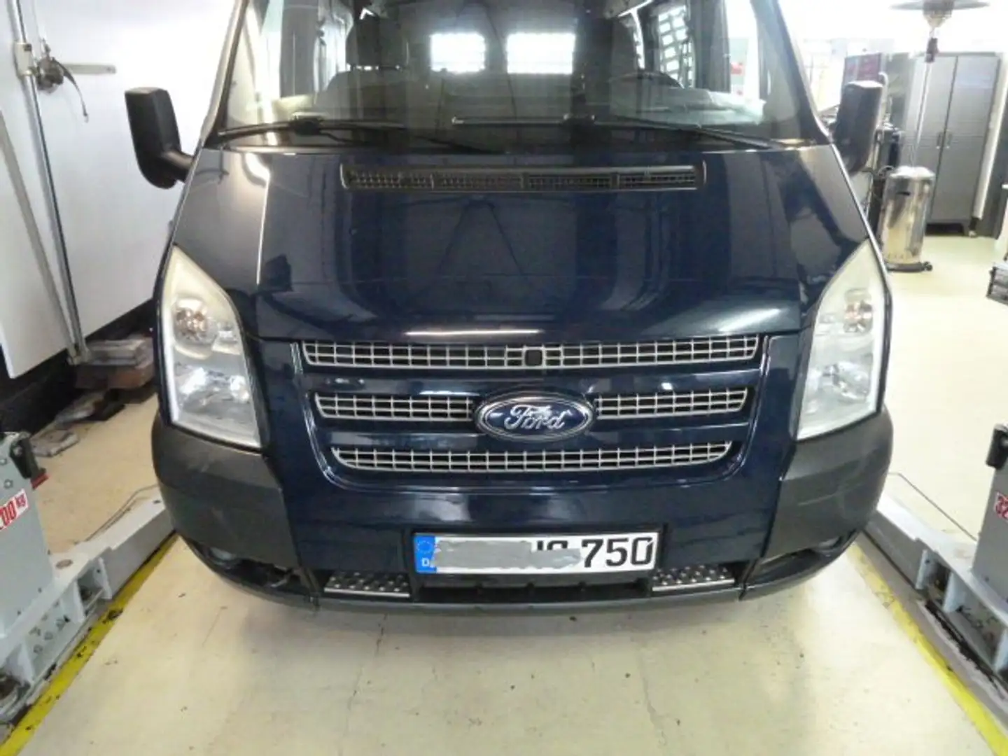 Ford Tourneo Blau - 1