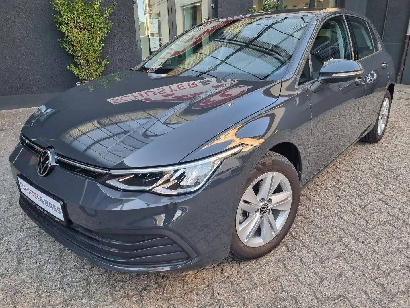 Volkswagen Golf VIII 2.0 Life*Front Assist*LED*Lane Assist Gris - 1