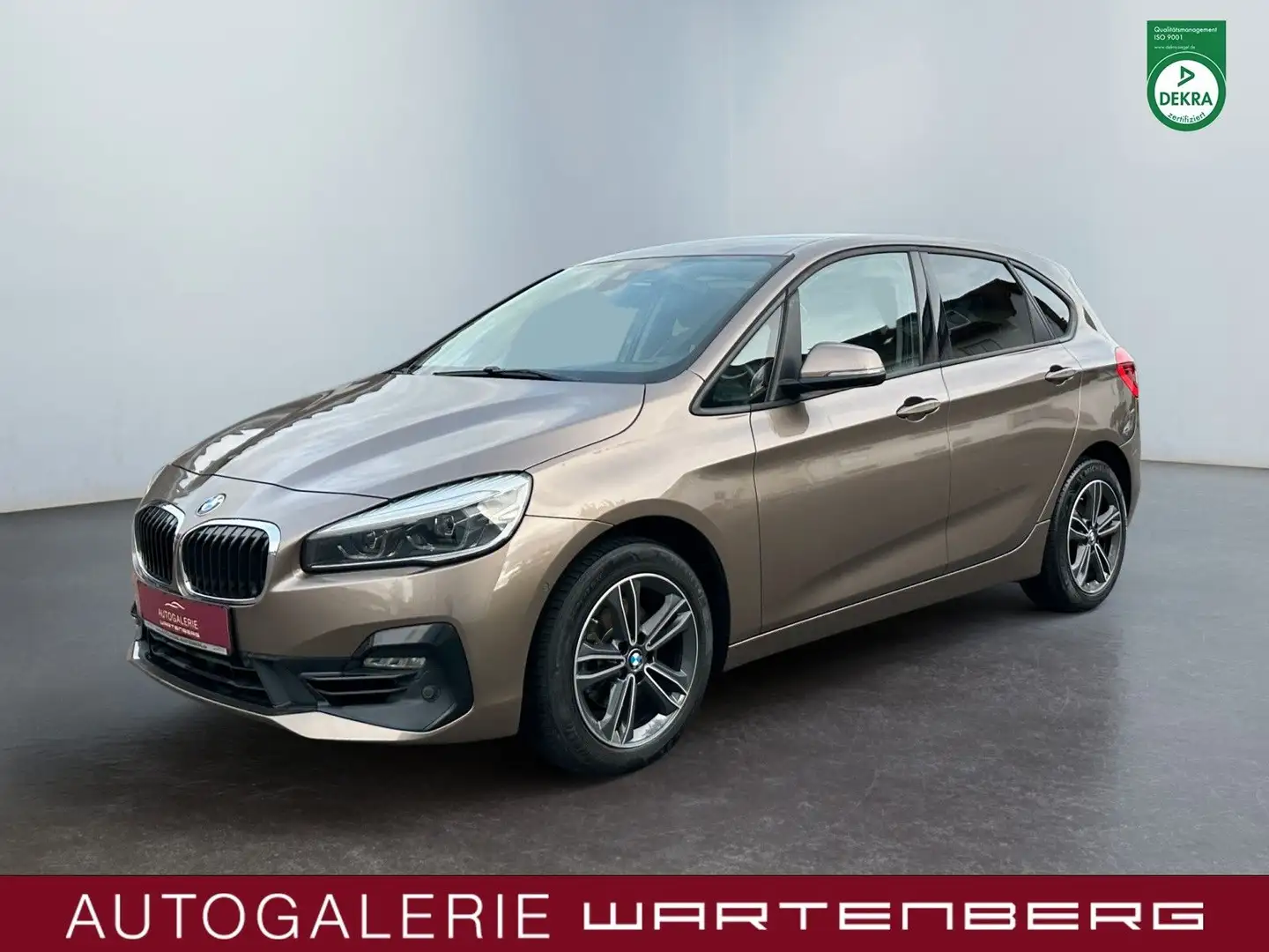BMW 218 Sport Line/LED/AHK/HUD/H&K/ Beige - 1