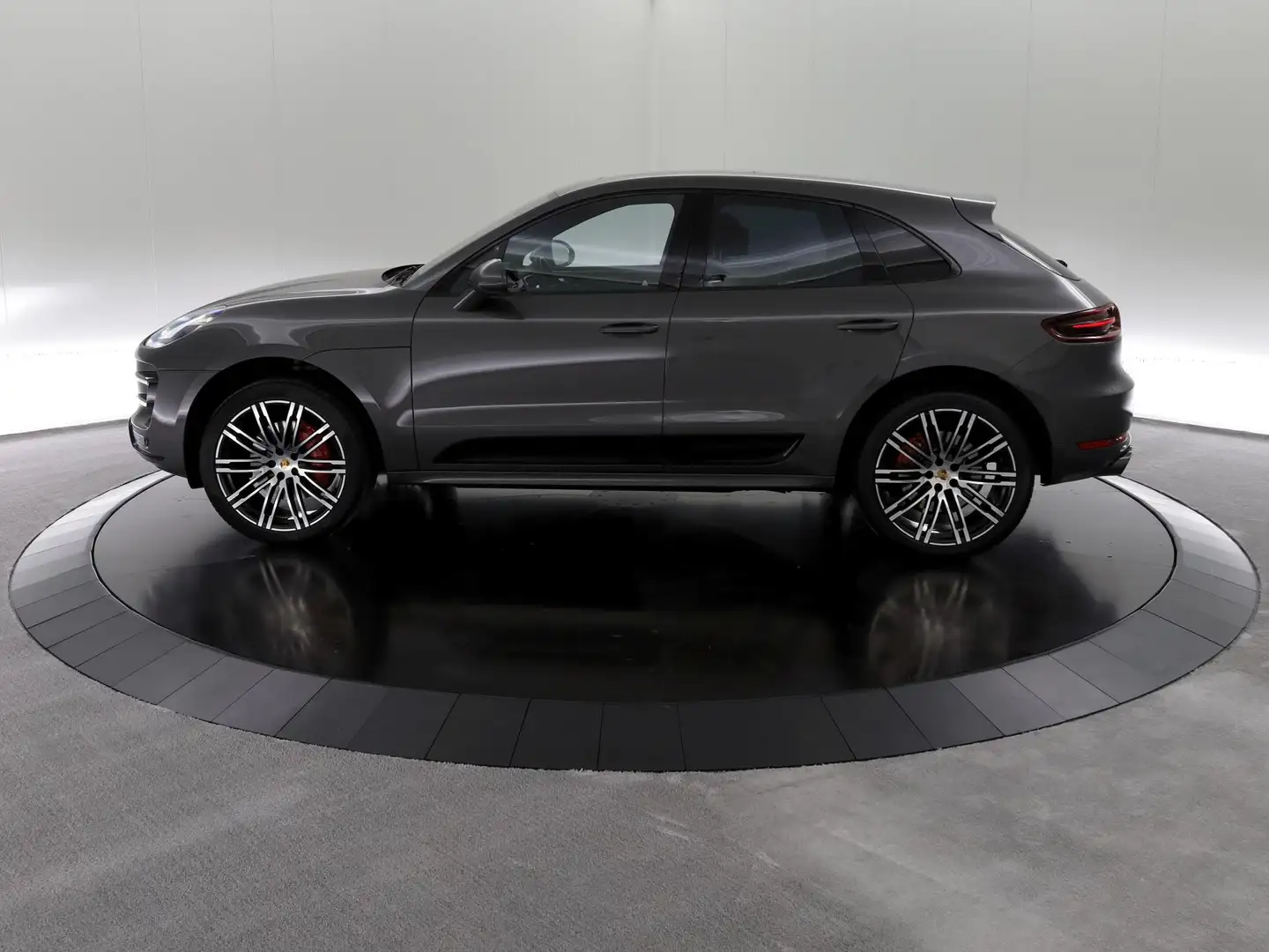 Porsche Macan 3.6 Turbo -BOSE/Panoramadak- Grijs - 2